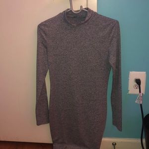 Long sleeve grey dress